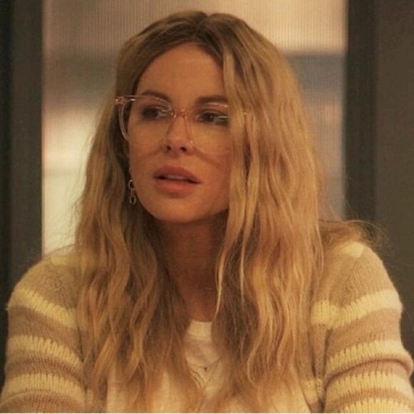 🎥 Guilty Party TV Show THE ELDER STATESMAN Cashmere Cardigan - Picture 2 of 11